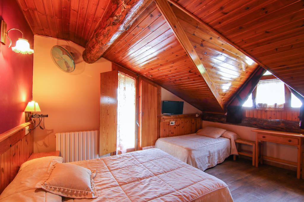 Roch Hotel Altron Room photo